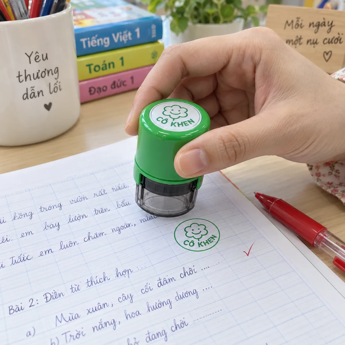 Dấu có khen bố cục nhóm sản phẩm của Khắc Dấu Sao Đỏ