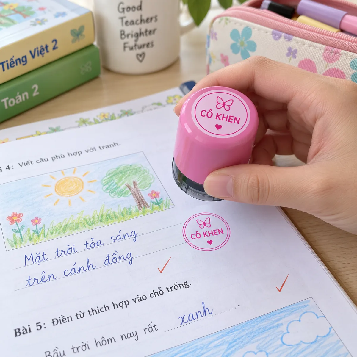 Dấu có khen góc nghiêng trái của Khắc Dấu Sao Đỏ